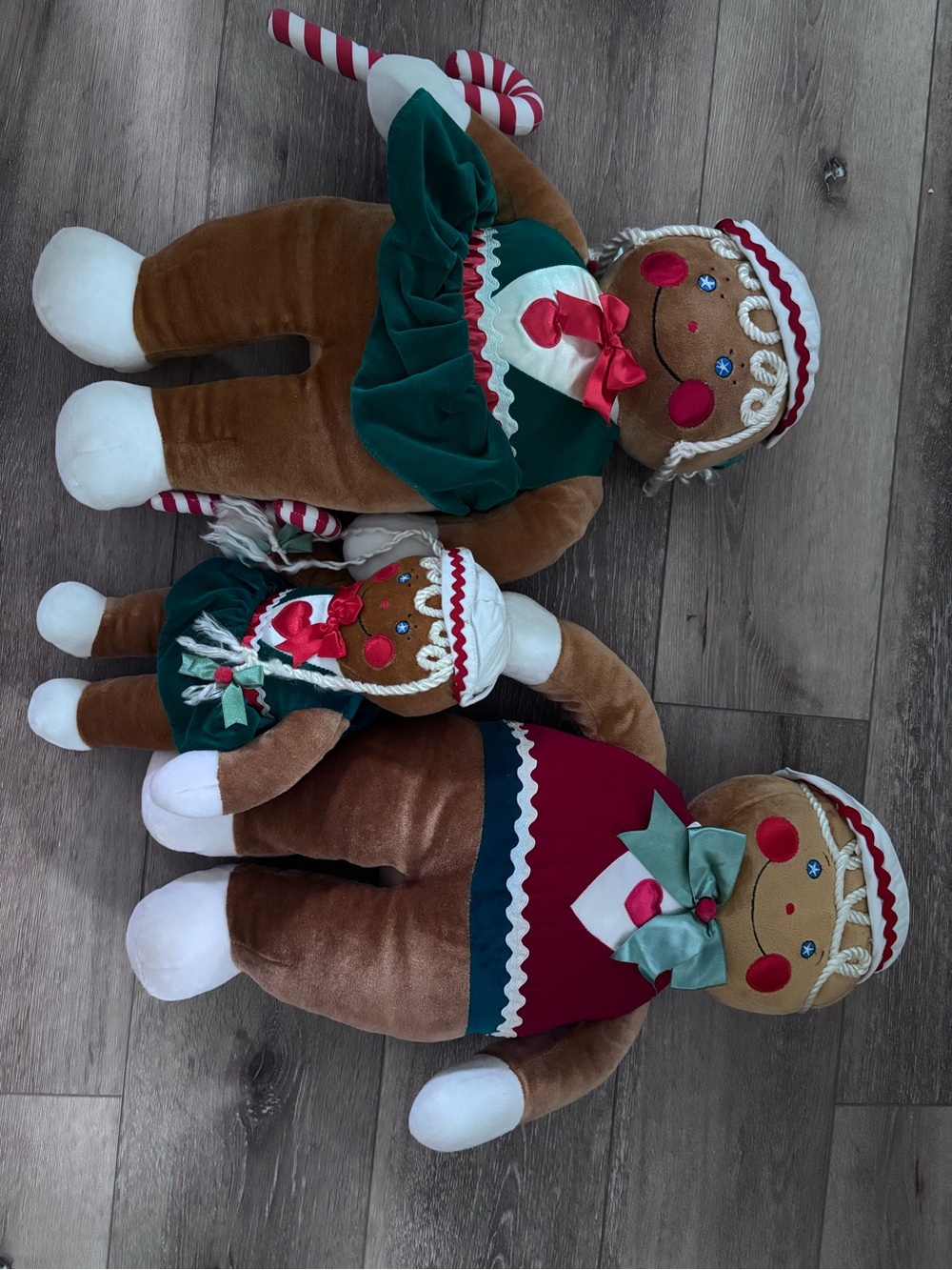 1990 Commonwealth by Target Gingerbread Family Dolls Set of three